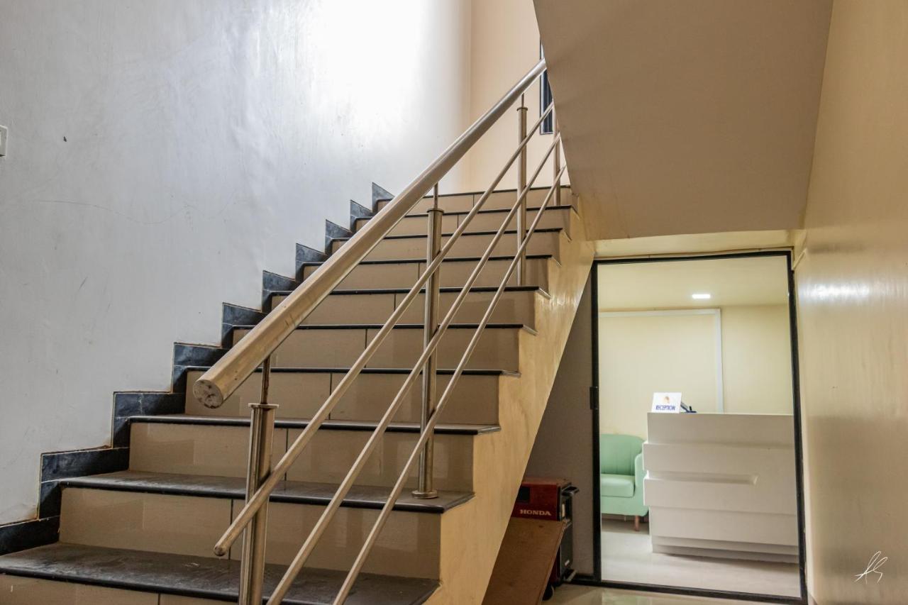 Sai Residency Hotel Aurangabad  Buitenkant foto